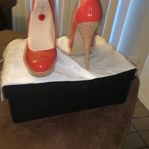 Guess Karise Cork Heels in a Size 10